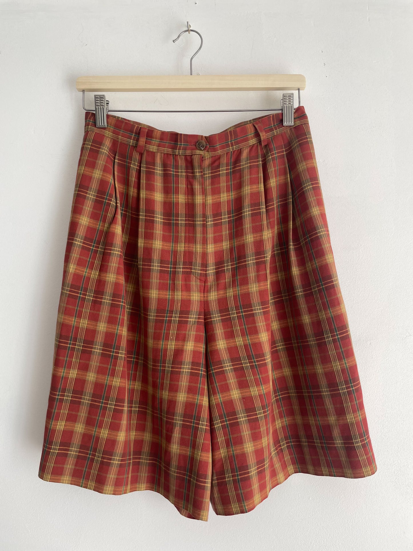 Vintage Plaid Shorts | 30”