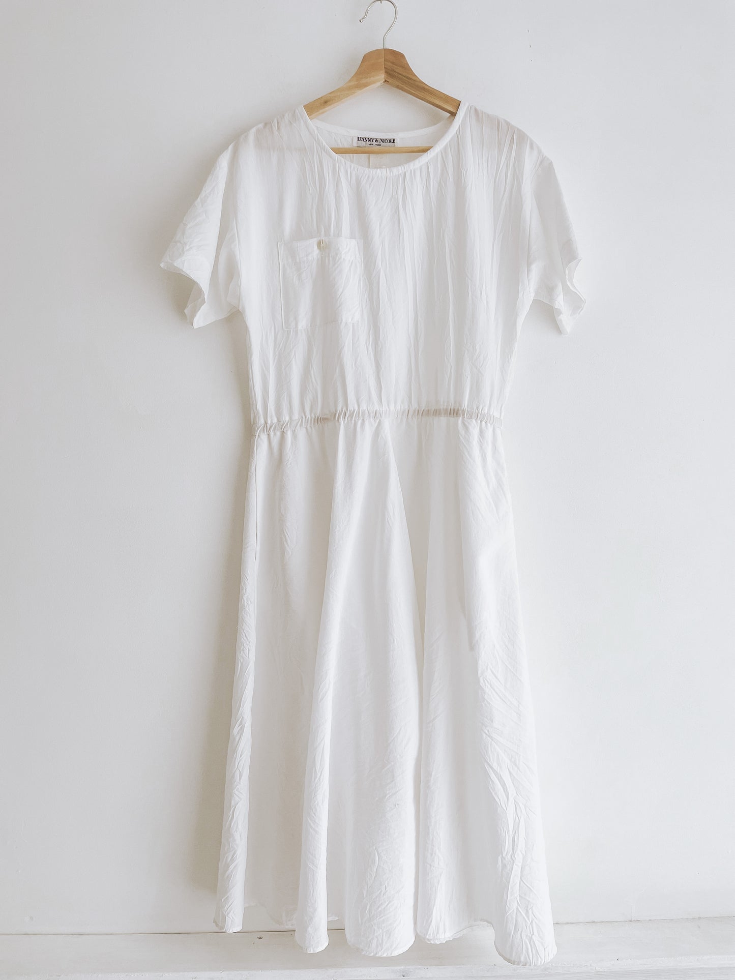 Vintage White Summer Dress | Medium-Large